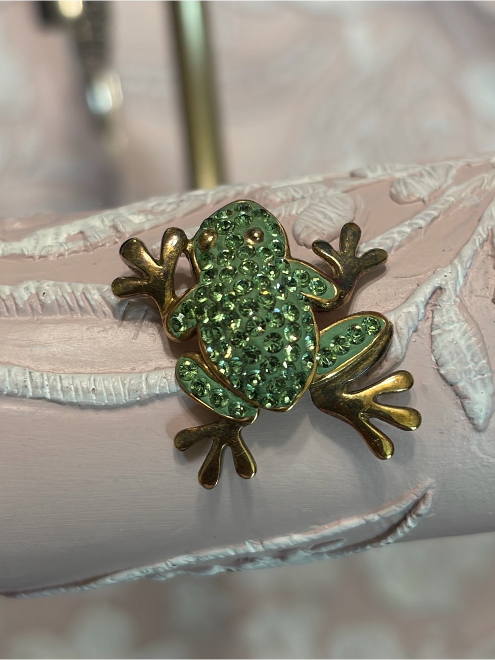 Sterling Silver Crystal Frog Pendant.